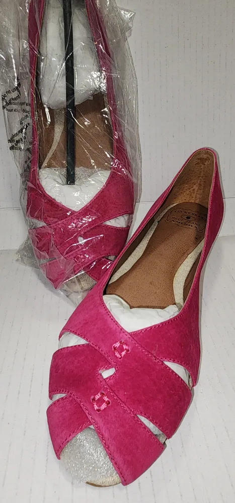 Lucky Brand Pink Suede Flats thumbnail