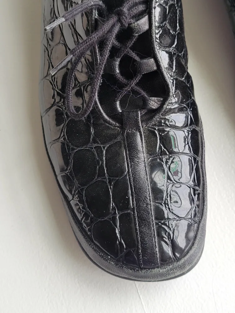 vintage Italian Amalfi by Rangoni Black Leather Shoes sz 7 image indicator(4)