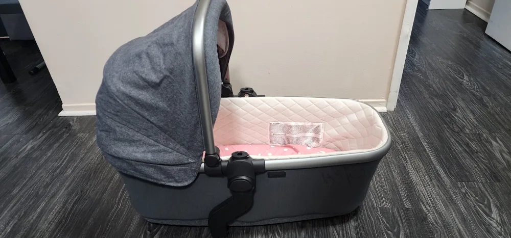 SILVER CROSS- Wave Carrycot- Pattern: Slate Grey image indicator(4)