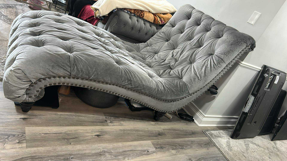 Chaise Lounge