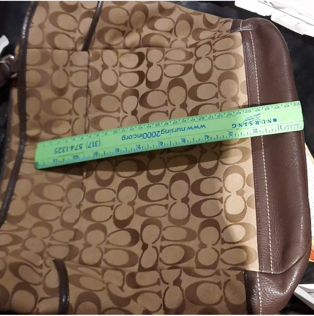 Coach Signature Brown XL Tote Bag image indicator(5)