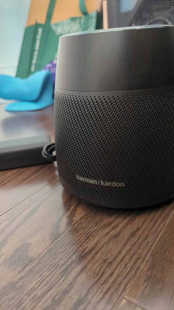 Harman Kardon Speaker with Charger image indicator(2)