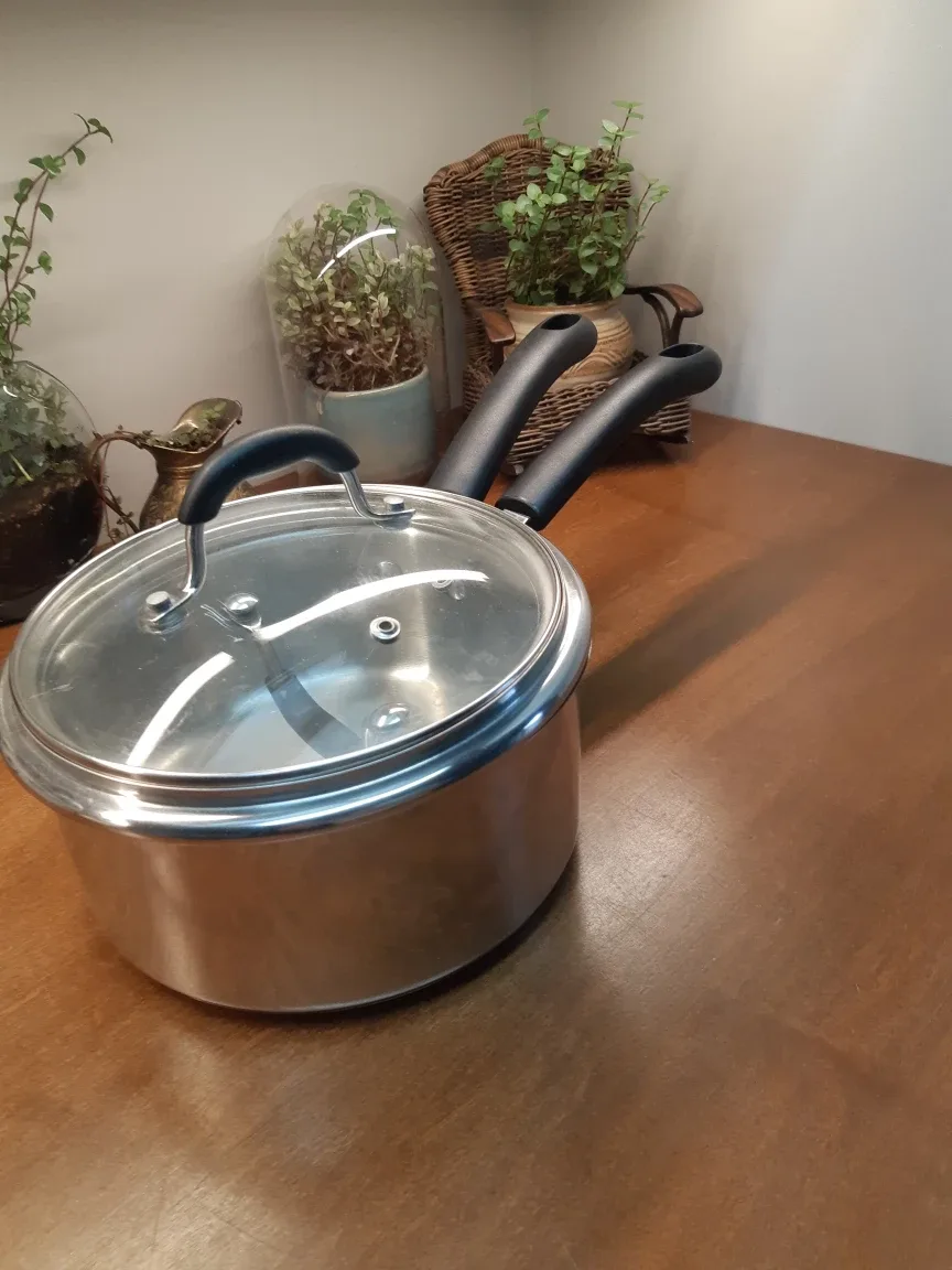 set of 2 master chef pots with lids image indicator(7)