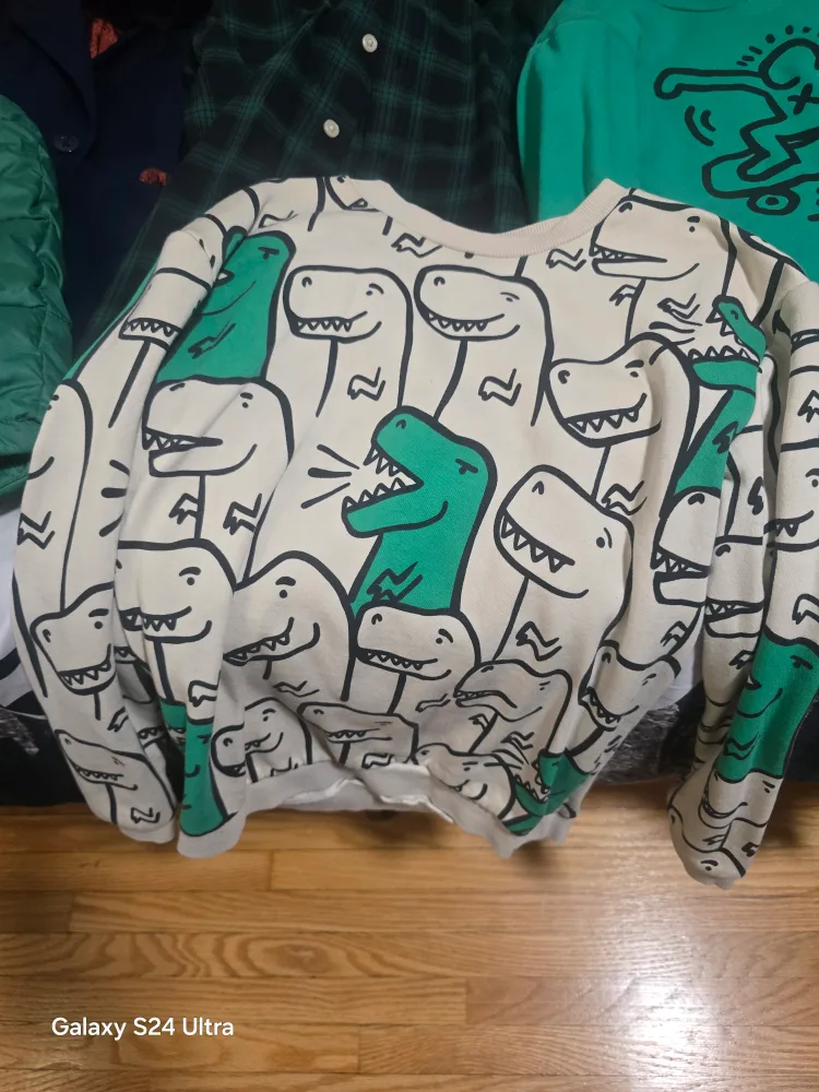 Mixed Clothing Lot - Kangol, Old Navy, Chaps image indicator(9)