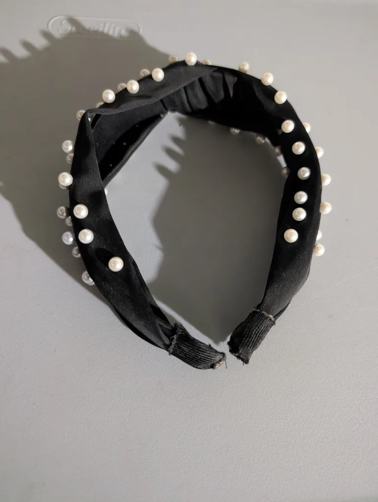 Black Headband with Pearls 🧡 thumbnail