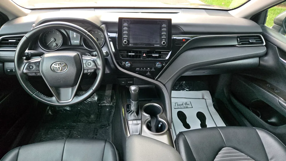 2024 Toyota Camry SE Sedan - Gray image indicator(9)