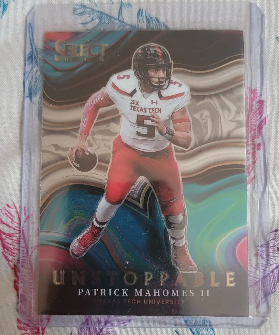 Patrick Mahomes II Football Card thumbnail