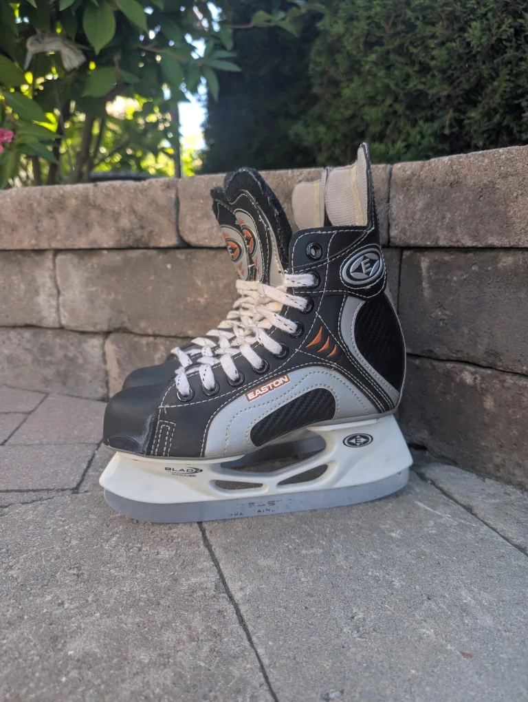 Child Easton Synergy 200 Ice Skates - Size 1 thumbnail