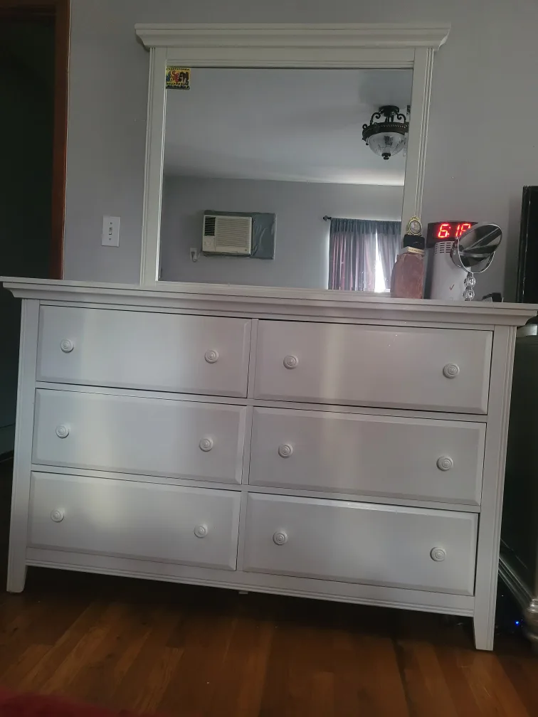White Dresser with Mirror image indicator(2)