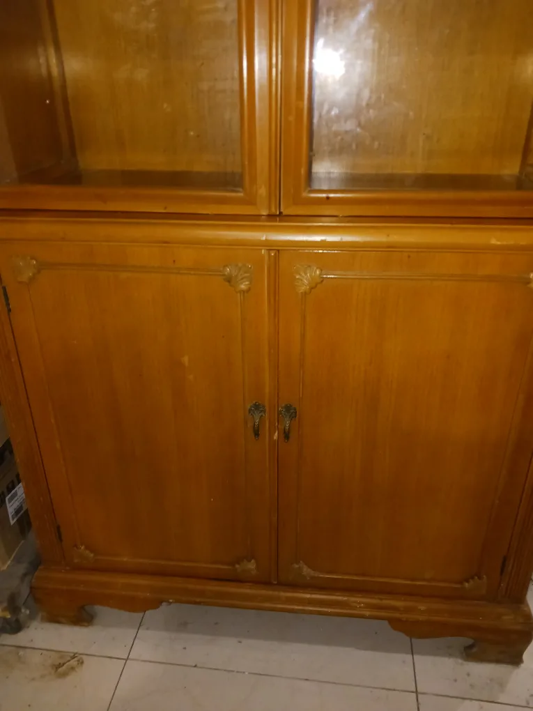 Wooden China Cabinet - 34.5 w "x 67 h" image indicator(8)