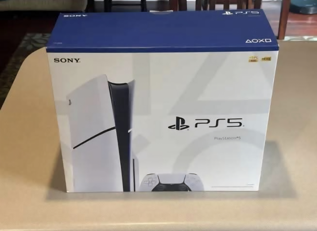 Sony PlayStation 5 (PS5) Console - Like New! - photo 2