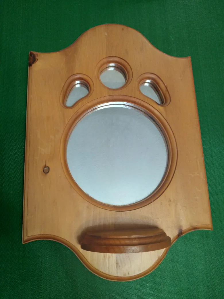 Ontario Canadiana Paw (or turtle?) Mirror with shelf - $10 Firm thumbnail