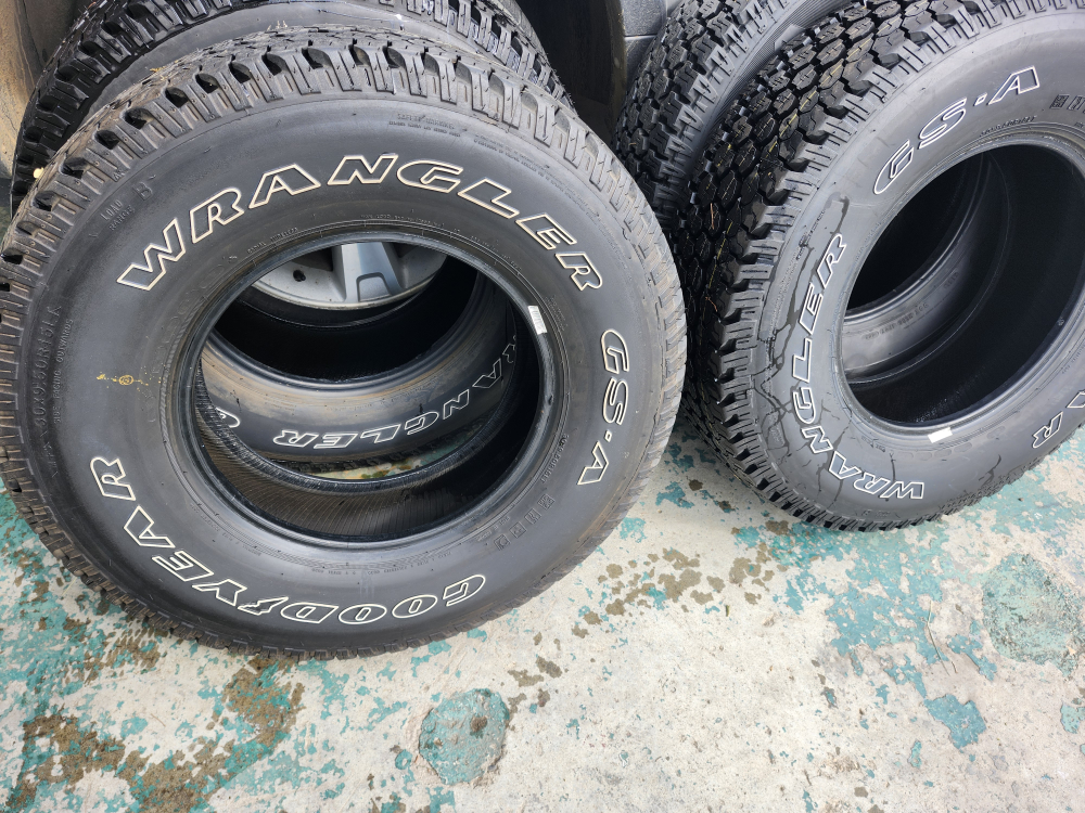 Goodyear Wrangler GS-A Tires 30x9.50R15LT