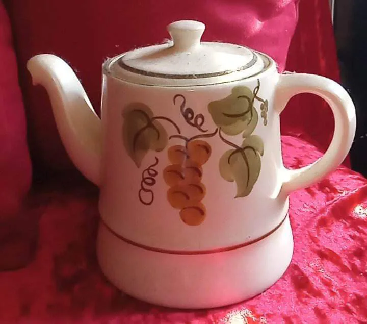 Vintage Handpainted Vase thumbnail