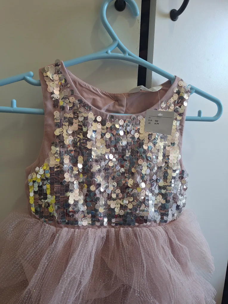 H&M Pink Sequin Tulle Dress - Size 6-7Y image indicator(2)