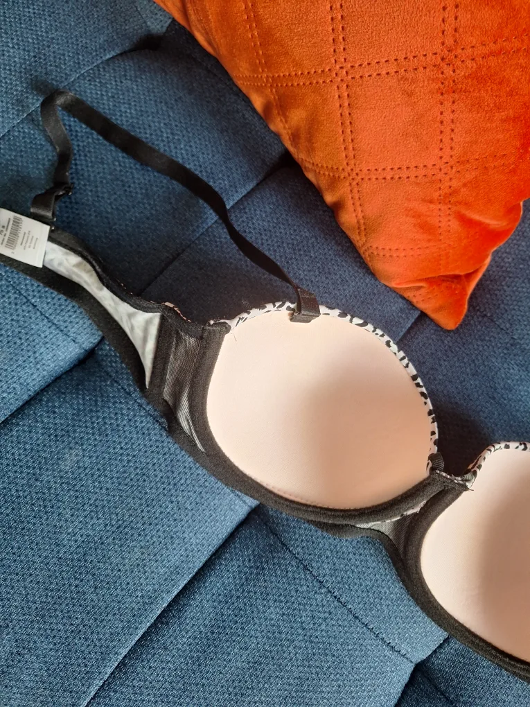 Infinity Women's Bra - Size 34B/75B image indicator(6)