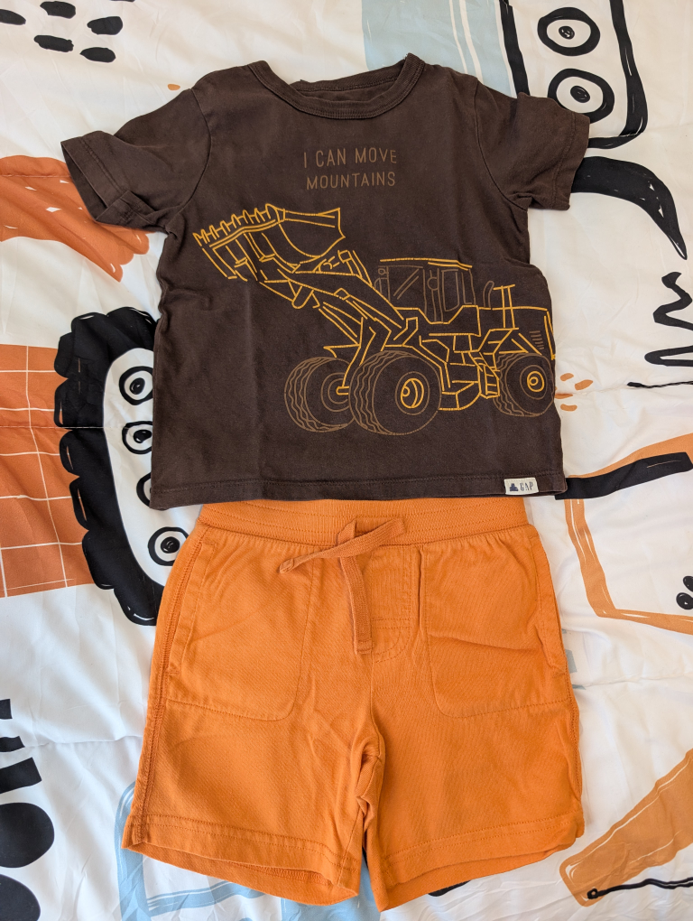 GAP Toddler Outfit - 3 Years