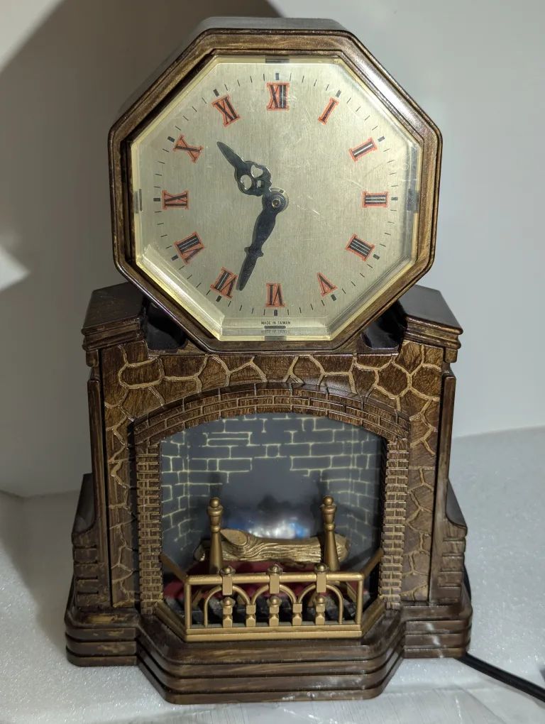 Vintage motion Fireplace Mantel Clock - Taiwan image indicator(2)