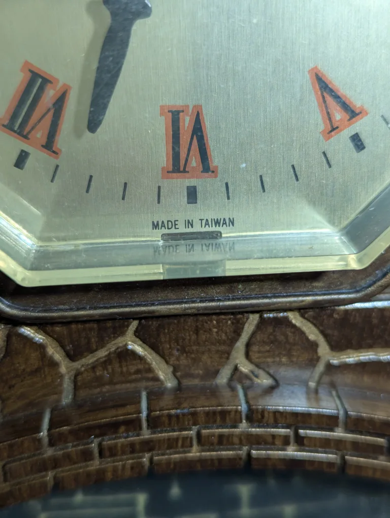 Vintage motion Fireplace Mantel Clock - Taiwan image indicator(5)