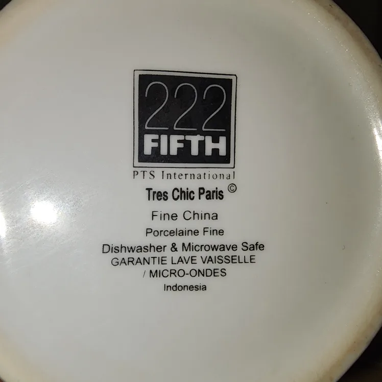 ISO: 20oz Godiva or 222 Fifth  Mugs image indicator(5)