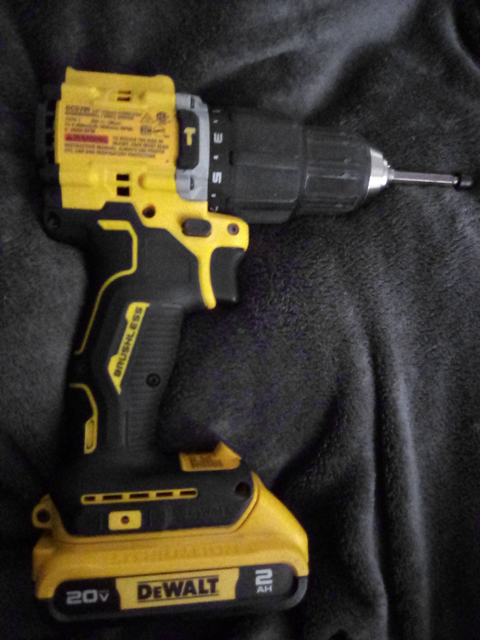 DeWalt Cordless Brushless 20v Drill! 🧰 - photo 2