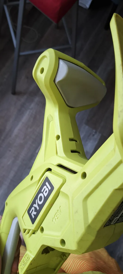 Ryobi 18V ONE+ Hedge Trimmer image indicator(3)