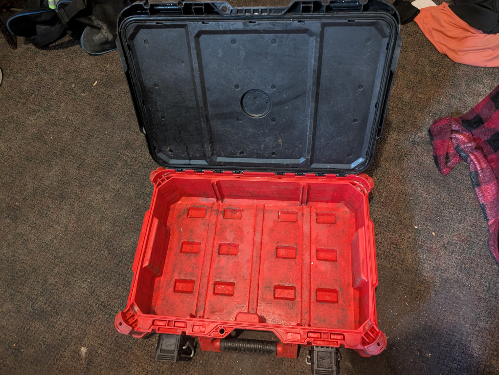 Milwaukee PACKOUT Tool Box - photo 2