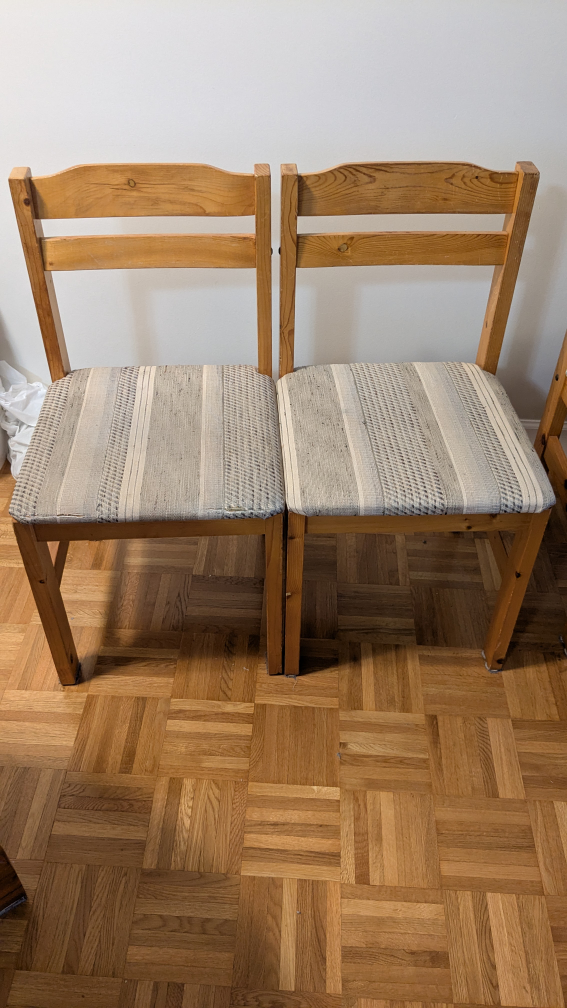 Round Wooden Dining Table with 5 Chairs - photo 5