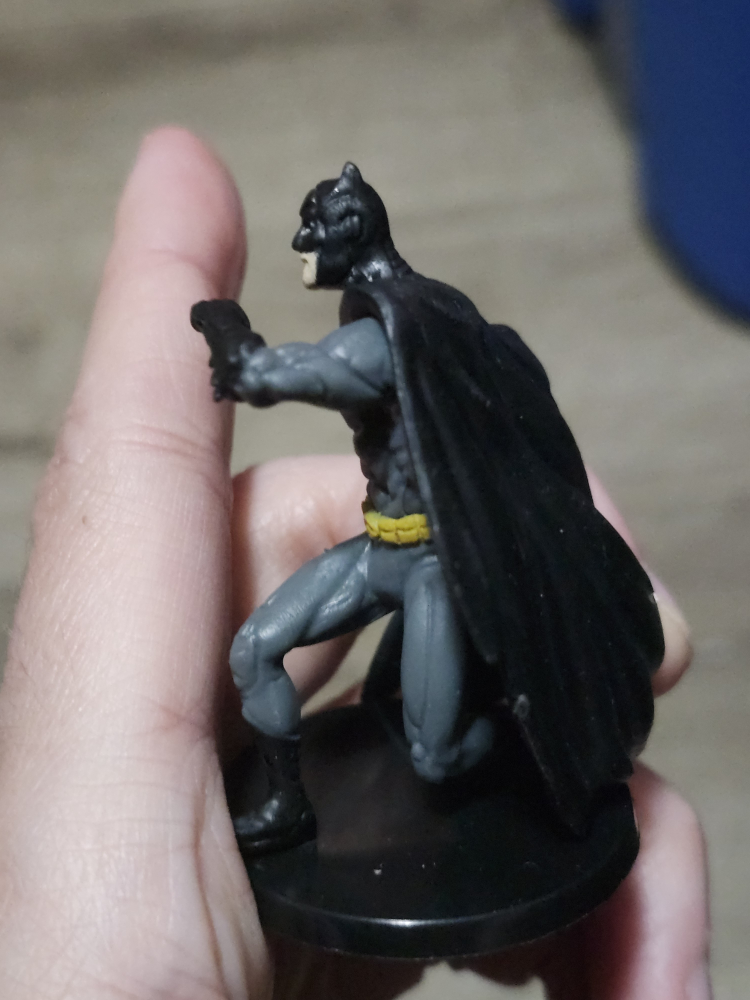 $5 dc batman figurine 3" - photo 4