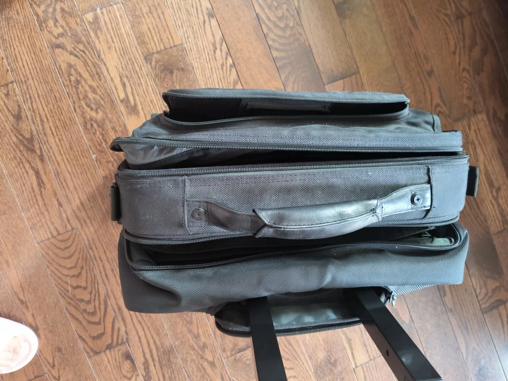 VAIO Rolling Laptop Bag image indicator(2)