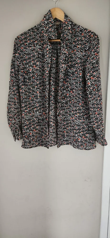 Women's top #freecycle thumbnail