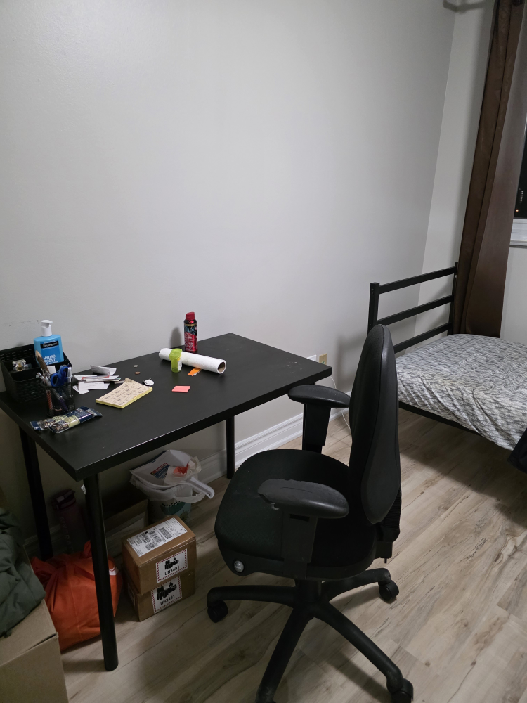 Twin size Bedframe with Mattress, Table and Chair - photo 3