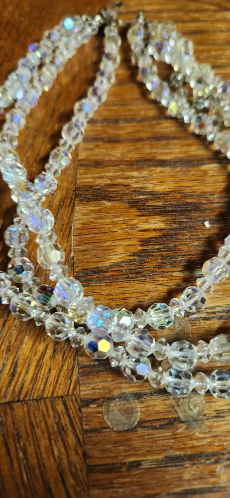 Vintage Aurora Borealis Crystal Necklace image indicator(2)