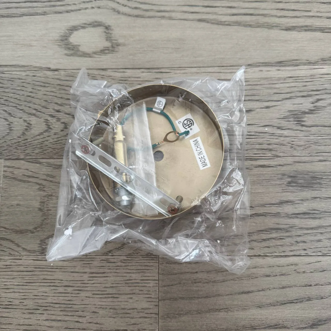 Globe Pendant Light image indicator(5)