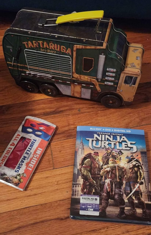 Teenage Mutant Ninja Turtles Movie, Masks & Lunchbox - photo 2