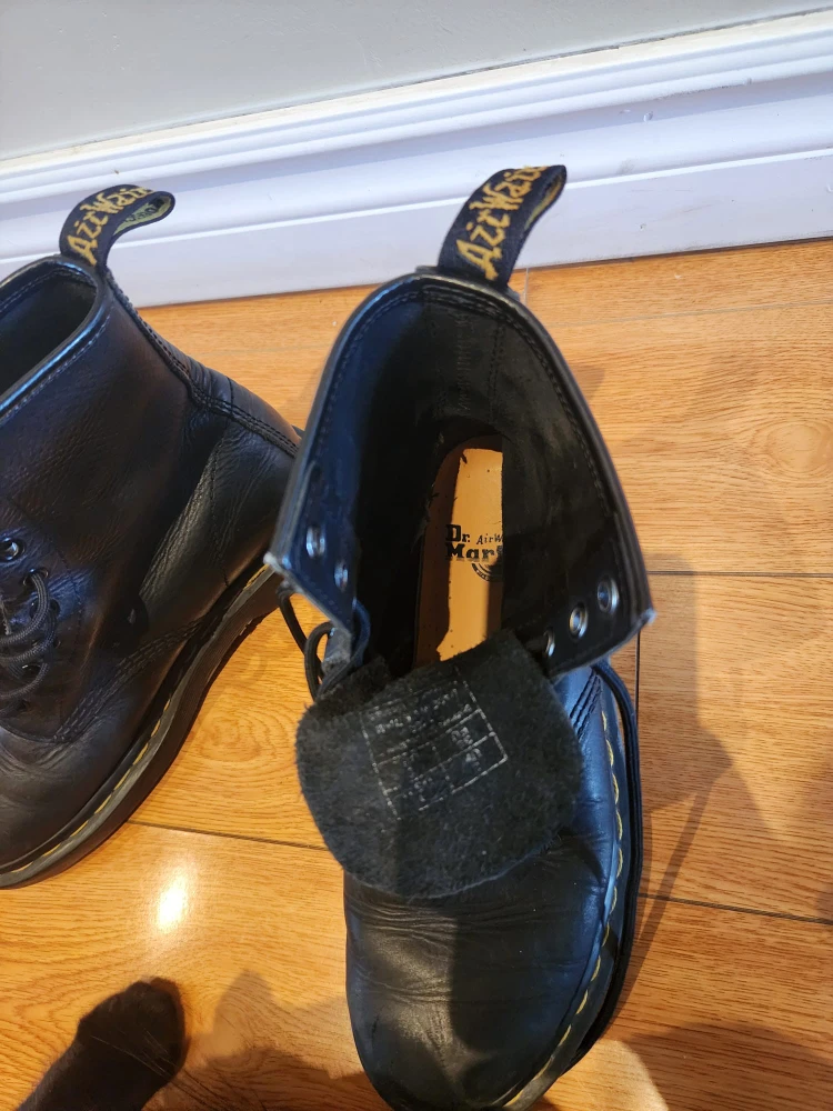 Dr. Martens Black Leather Boots size 7 women - photo 2