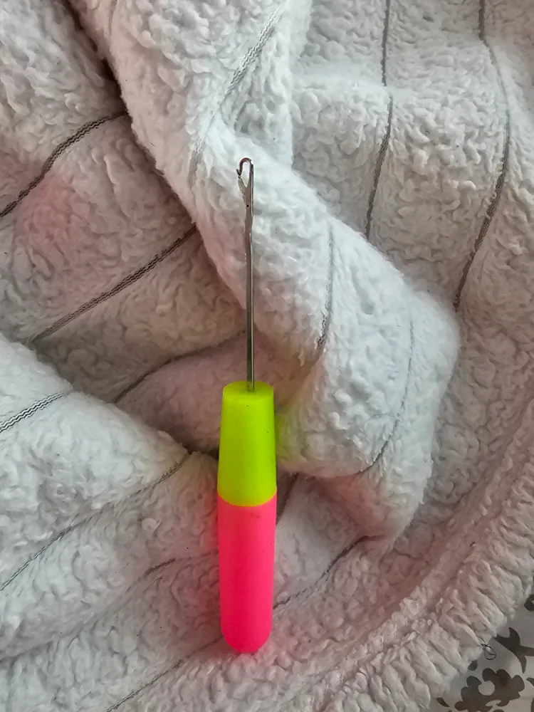 Crochet Hook - Pink & Yellow Handle thumbnail