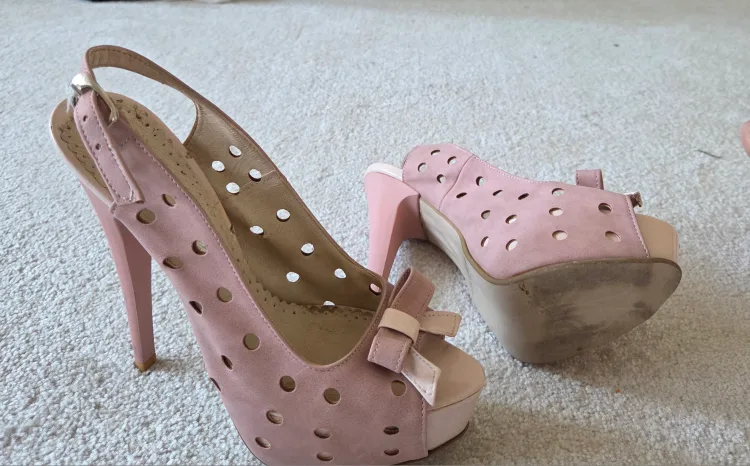Pink Heels, Size 7 thumbnail
