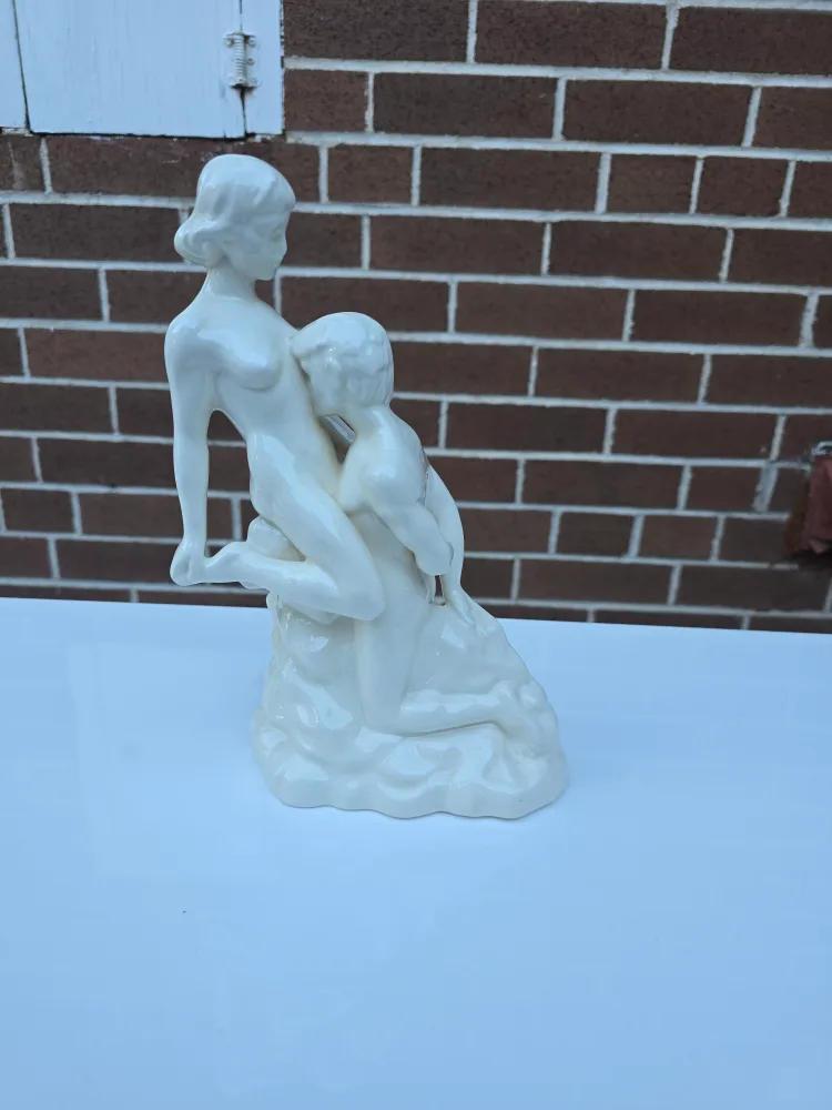Decorative Man and Woman Figurine thumbnail