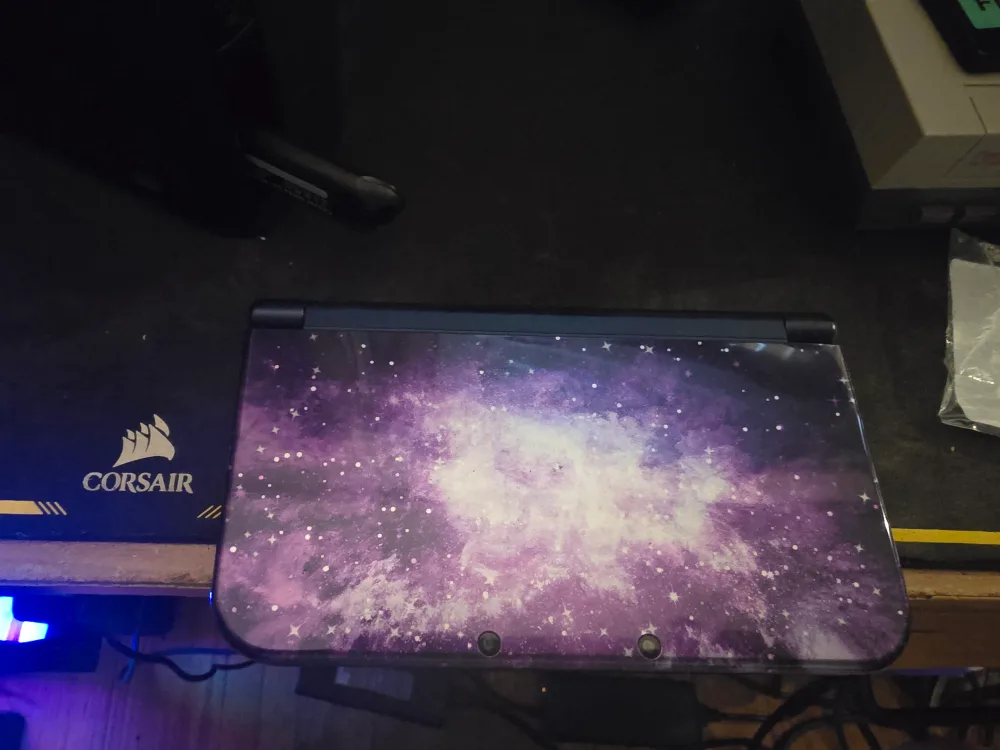 3Ds Xl Purple Edition with 64 sd card READ DESCRIPTION