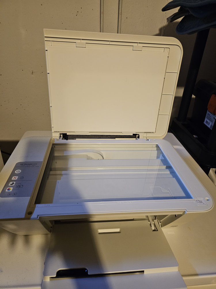 HP Deskjet 1513 Printer - photo 2