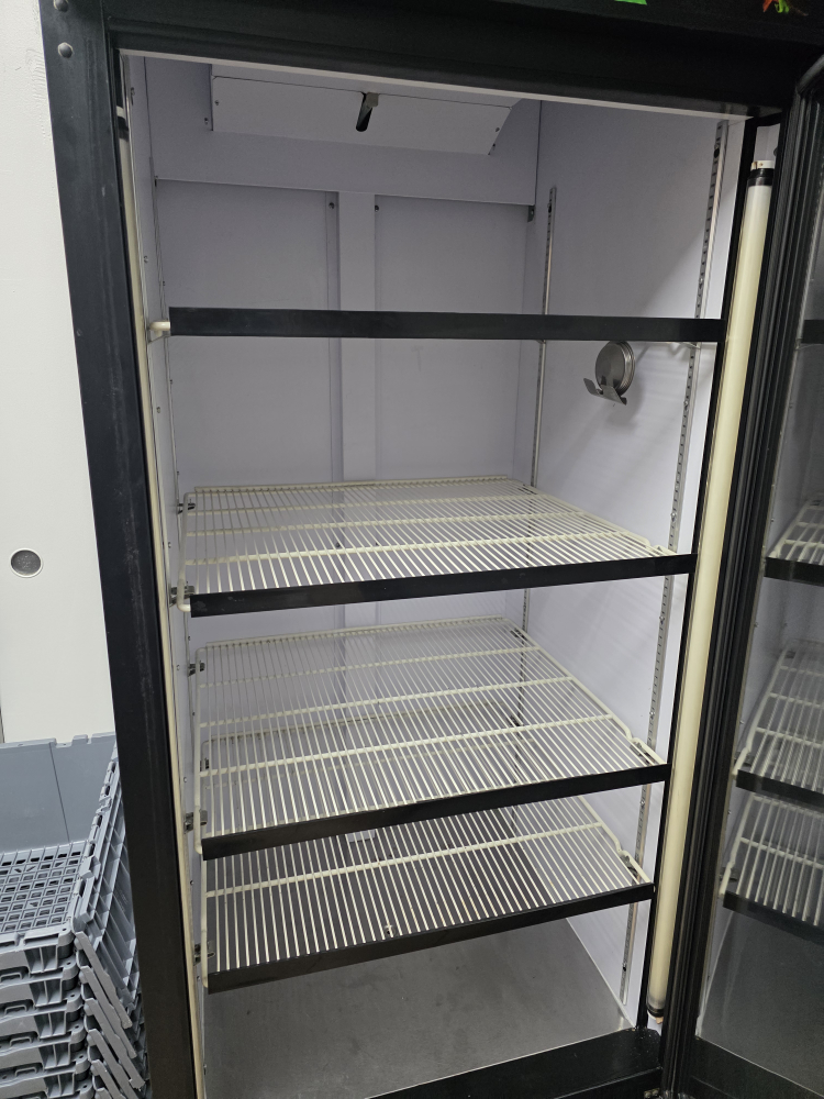 QBD Cooling Systems DC26HB Commercial Refrigerator - photo 5