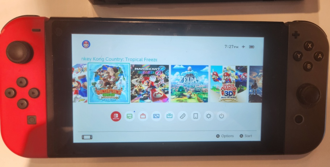 Modded Nintendo Switch V1 Console with Accessories and 10 games - photo 2