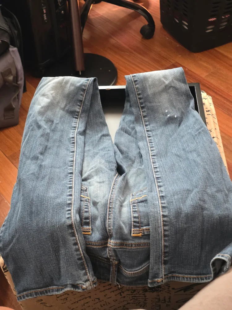 American Eagle Outfitters Kick Boot Jeans - Size 0 image indicator(6)