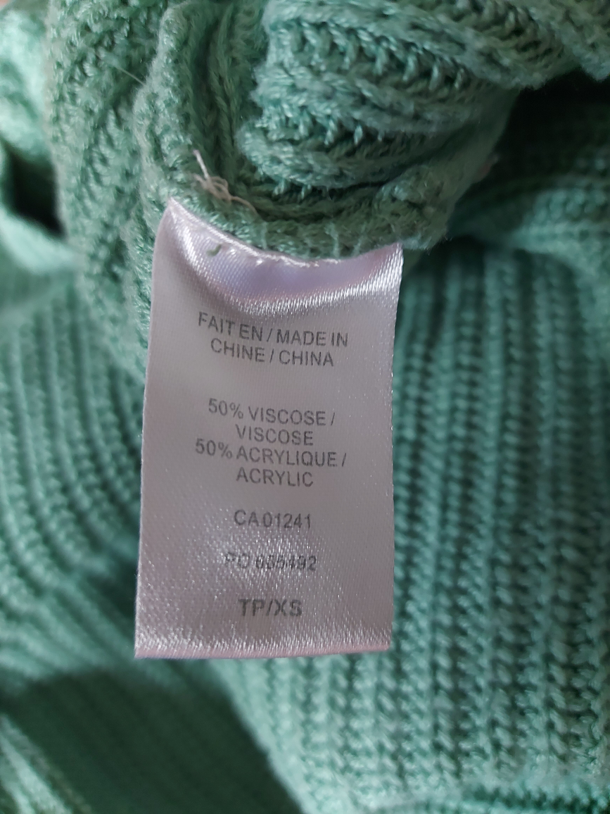 Simon's drop shoulder V-neck knit sweater, pale green - photo 5