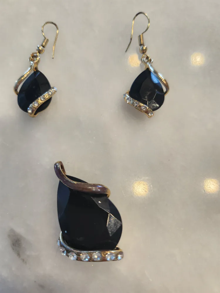 Black Stone Pendant and Earring Set thumbnail