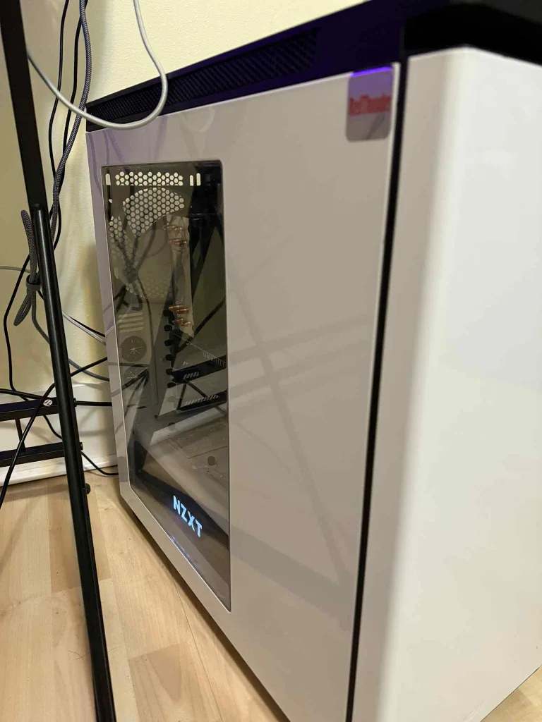 gaming set up moving out sale/trade image indicator(4)