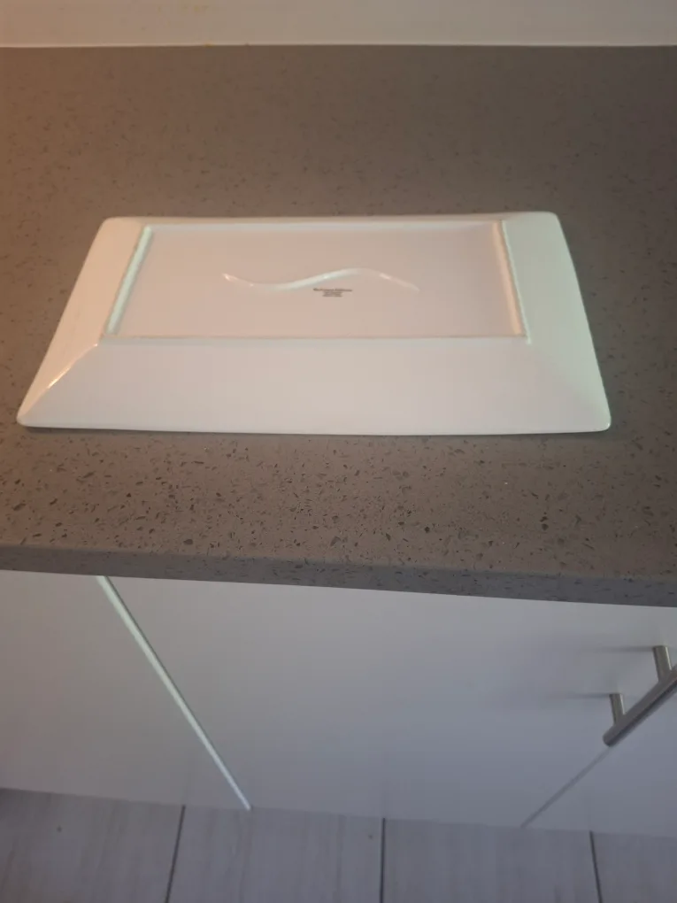 2 Rectangular Serving Plate with Floral Design image indicator(2)