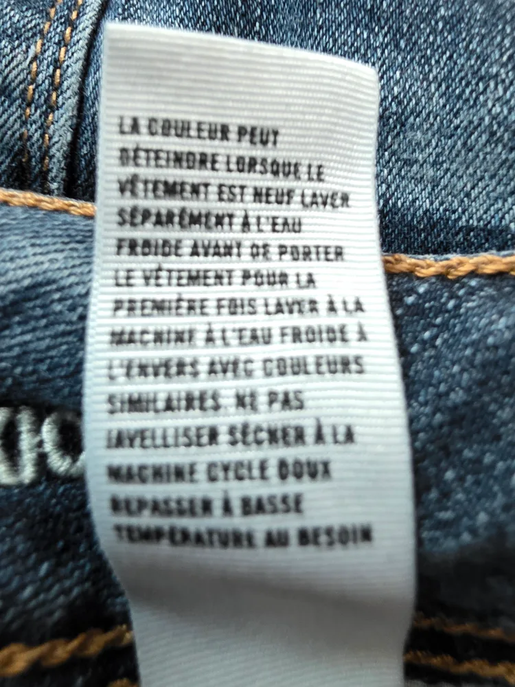 American Eagle Outfitters Kick Boot Jeans - Size 0 image indicator(3)