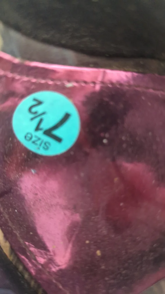 Denver Hayes Heels, Size 9